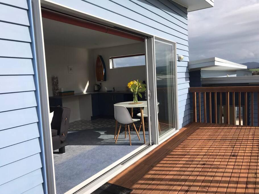The Blue Beach House Mangawhai Buitenkant foto