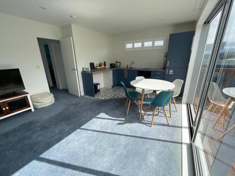 The Blue Beach House Mangawhai Buitenkant foto