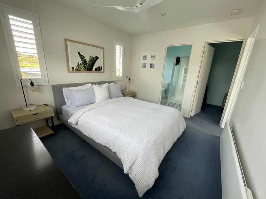 The Blue Beach House Mangawhai Buitenkant foto