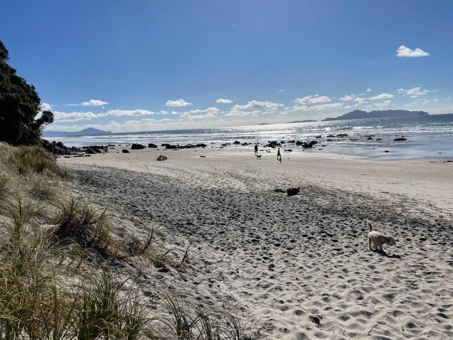 The Blue Beach House Mangawhai Buitenkant foto